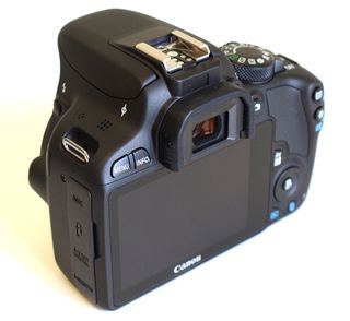 Canon EOS 100D Hands-On Preview
