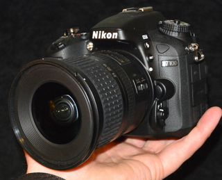 Nikon D7100 DSLR Hands-On Preview